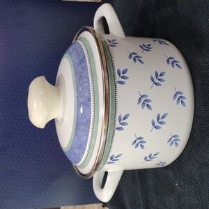 Villeroy & Boch Switch 3, 2 Quart pot, Made in Germany.